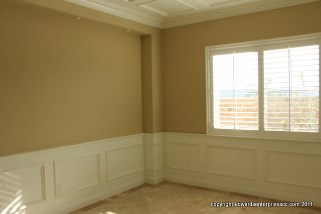 Carpinteria, CA Wall Patch: Residential wall patching on a wall surface above a wainscotting