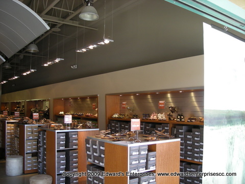 A commercial construction project Edward's Enterprises Retail Maintenance Service completed in 2009 involving interior and exterior remodeling, plumbing, electrical, painting, drywall, framing, carpentry, and more.