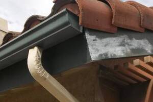 Carpentry Fascia Refinish Repair - Carpentry