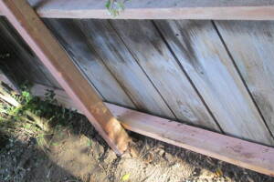 Carpentry Fence Leaning Repair - Carpentry