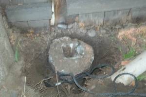 Carpentry Fence Post Repair - Carpentry