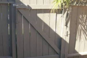 Carpentry Gate Dryrot Repair - Carpentry