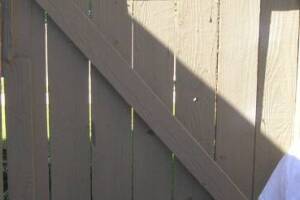 Carpentry Gate Dryrot Repair - Carpentry