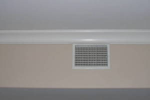 Carpentry Moulding Crown Install - Carpentry
