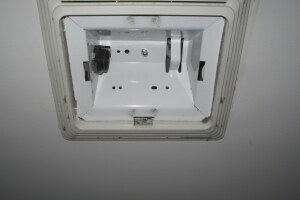 Electrical Bath Exhaust Light Fix - Electrical