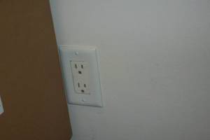 Electrical Switch Plugs Faceplate Replace - Electrical