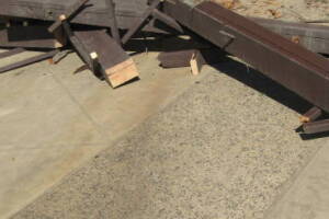 Hauling Home Trellis Demo Driveway - Hauling