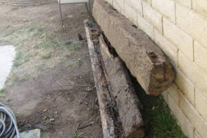 Hauling Yard Waste Wood Logs - Hauling