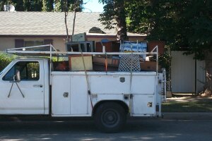 Hauling Moving Cleanups Garage Boxes - Hauling