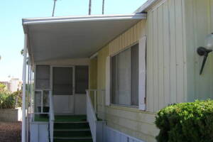 Landscaping Pressure Washing Mobile Home - Landscaping