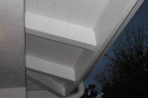 Landscaping Pressure Washing Walls Spiderwebs - Landscaping