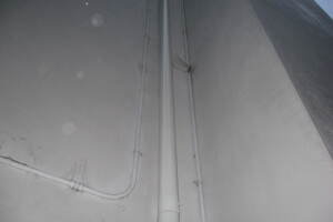 Landscaping Pressure Washing Walls Spiderwebs - Landscaping