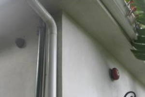 Landscaping Pressure Washing Walls Spiderwebs - Landscaping