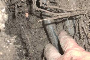 Landscaping Sprinkler Broken Pipe Repair - Landscaping