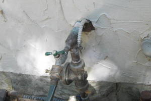 Painting Stucco Window Wall Cracks - Painting