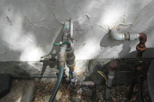 Painting Stucco Window Wall Cracks - Painting