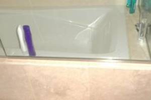 Plumbing Tub Shower Leak Caulking - Plumbing