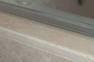 Plumbing Tub Shower Leak Caulking - Plumbing