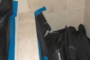 Plumbing Tub Shower Leak Caulking - Plumbing