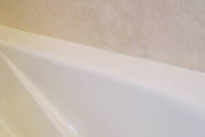 Plumbing Tub Shower Leak Caulking - Plumbing