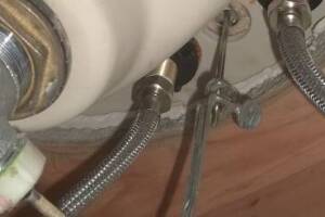 Plumbing Faucet Bathroom Replace - Plumbing