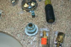 Plumbing Faucet Leaking Parts Replaced - Plumbing