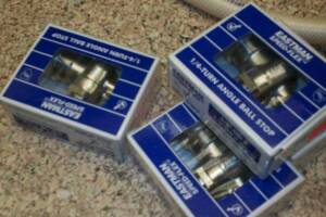 Plumbing Faucet Leaking Parts Replaced - Plumbing