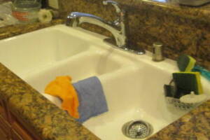 Plumbing Faucet Leaky Repairs - Plumbing