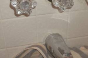 Plumbing Tub Shower Faucet Repairs - Plumbing