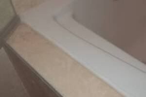 Plumbing Tub Shower Leak Caulking - Plumbing