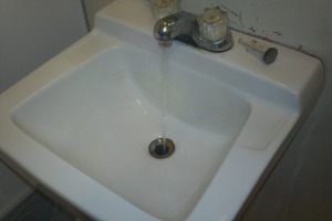 Plumbing Sink Unclogged Retail Restroom - Plumbing