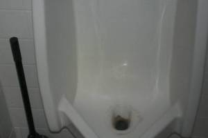 Plumbing Urinal Clogged Maintenance Retail - Plumbing