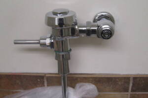 Plumbing Urinal Leaking Flush Valve - Plumbing