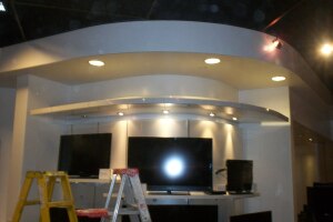 Remodel Commercial Retail Paint Renovation - Remodeling