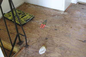 Repair Apartment Carpet Removal Stairs Paint - Repair