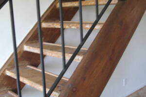 Repair Apartment Carpet Removal Stairs Paint - Repair