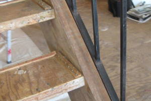 Repair Apartment Carpet Removal Stairs Paint - Repair