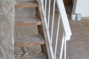 Repair Apartment Carpet Removal Stairs Paint - Repair