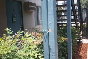 Repair Apartment Stairs Support Beam Paint - Repair