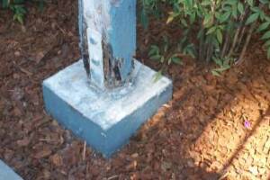 Repair Apartment Stairs Support Beam Paint - Repair