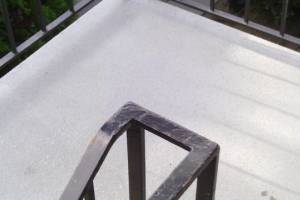 Repair Apartment Stairs Support Beam Paint - Repair