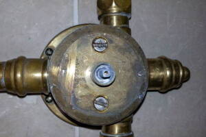 Repair Handyman Antique Shower Plumbing - Repair