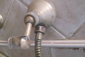 Repair Handyman Antique Shower Plumbing - Repair