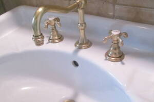 Repair Handyman Antique Shower Plumbing - Repair