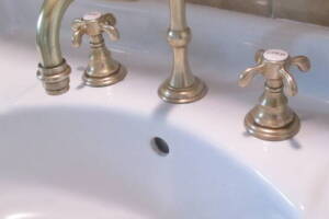 Repair Handyman Antique Shower Plumbing - Repair