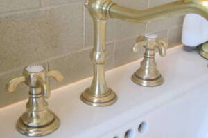 Repair Handyman Antique Shower Plumbing - Repair