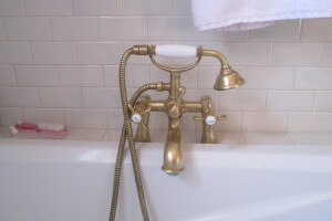 Repair Handyman Antique Shower Plumbing - Repair