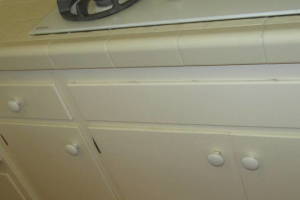 Repair Handyman Kitchen Counter Regrout - Repair
