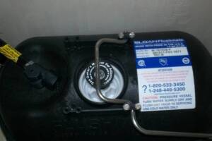 Repair Handyman Pressure Toilet Tank - Repair