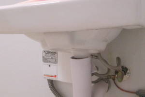 Repair Handyman Retail Clogged Sink - Repair